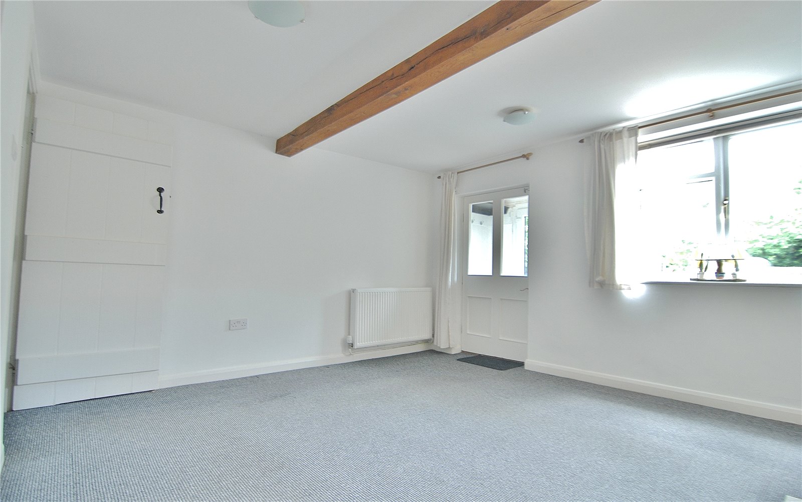 2 bedroom House to let in Kings Stanley, Stonehouse, Gloucestershire