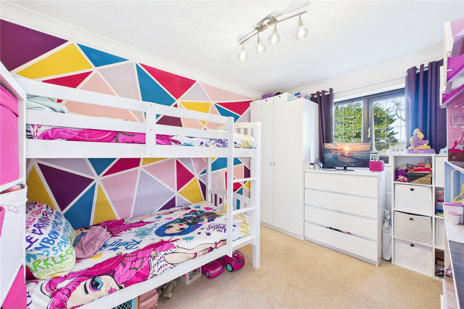 5 bedroom House for sale in Franklin Avenue, Tadley, Hampshire