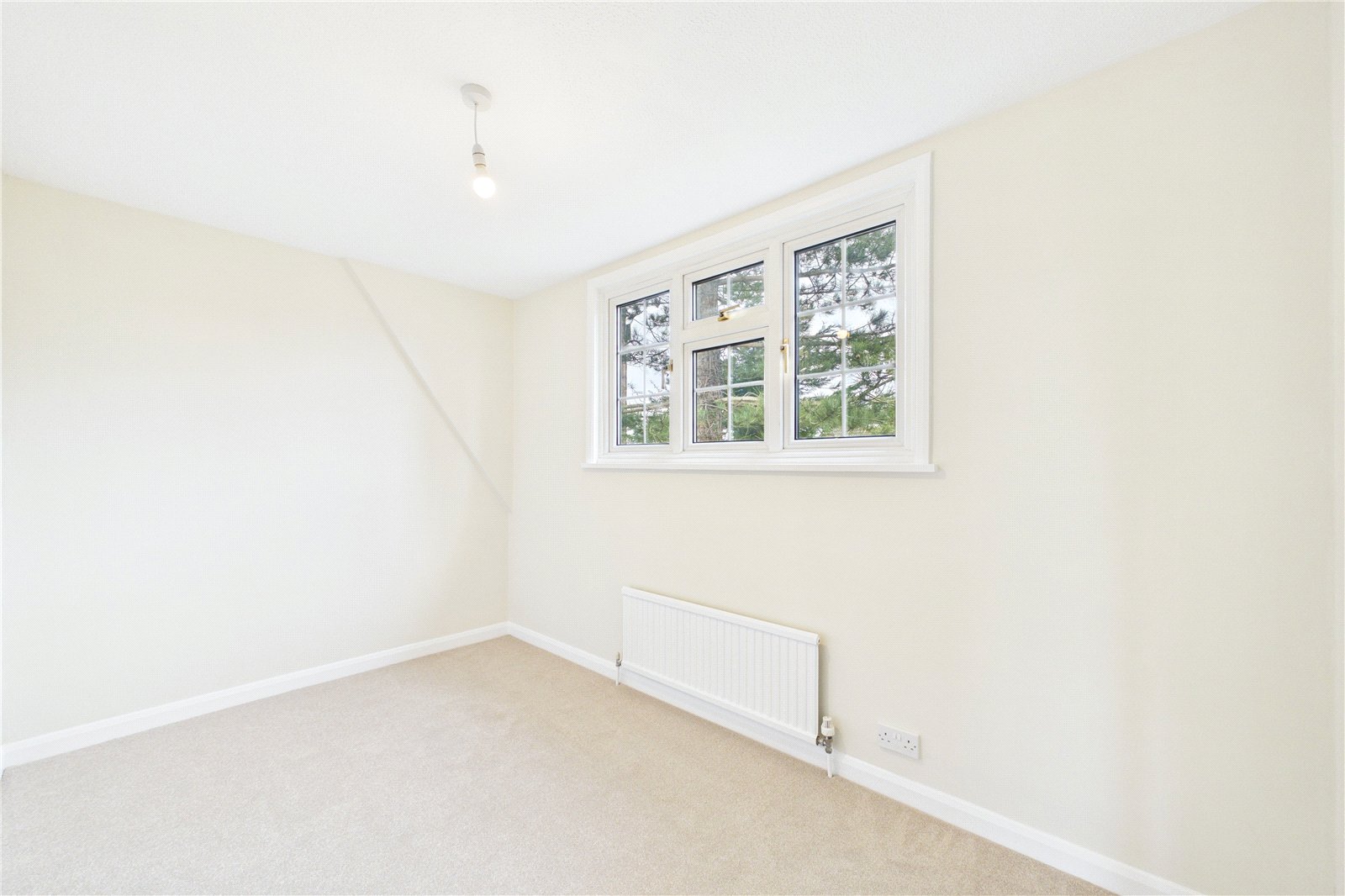 3 bedroom House for sale in Pamber Heath, Tadley, Hampshire