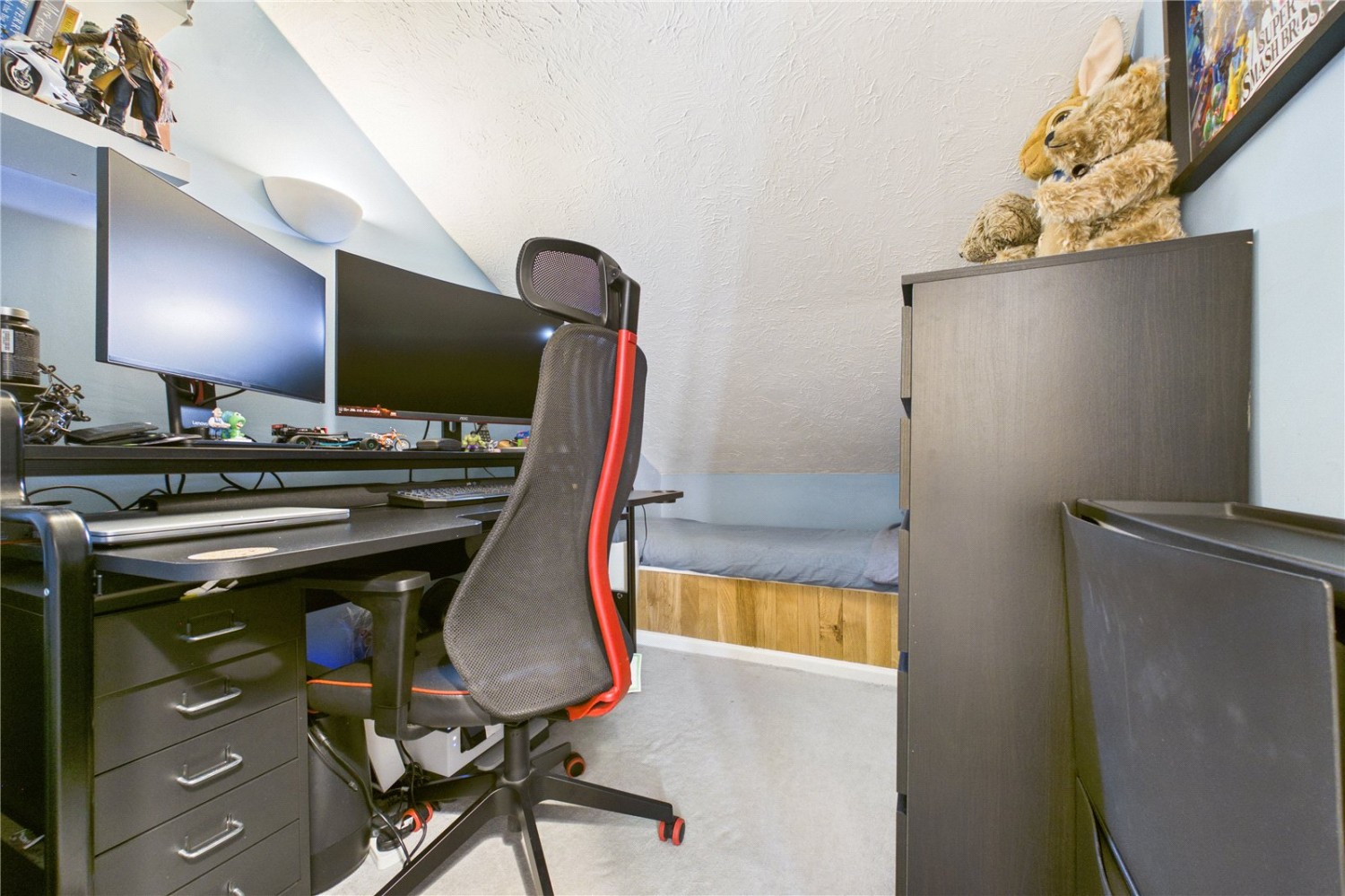 Theale, Reading, Berkshire