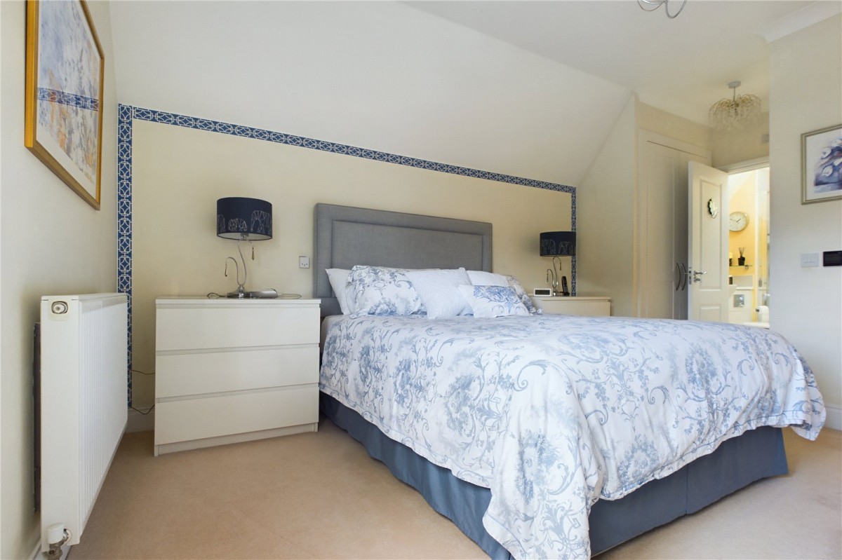 Theale, Reading, Berkshire