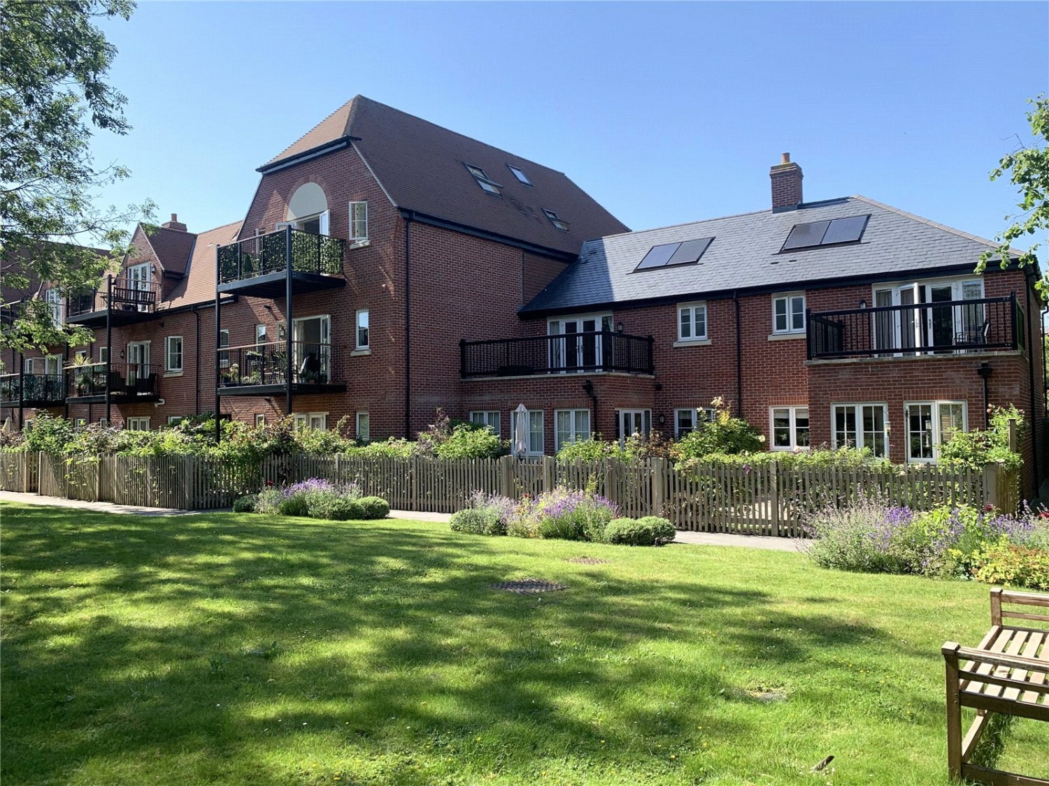 Theale, Reading, Berkshire