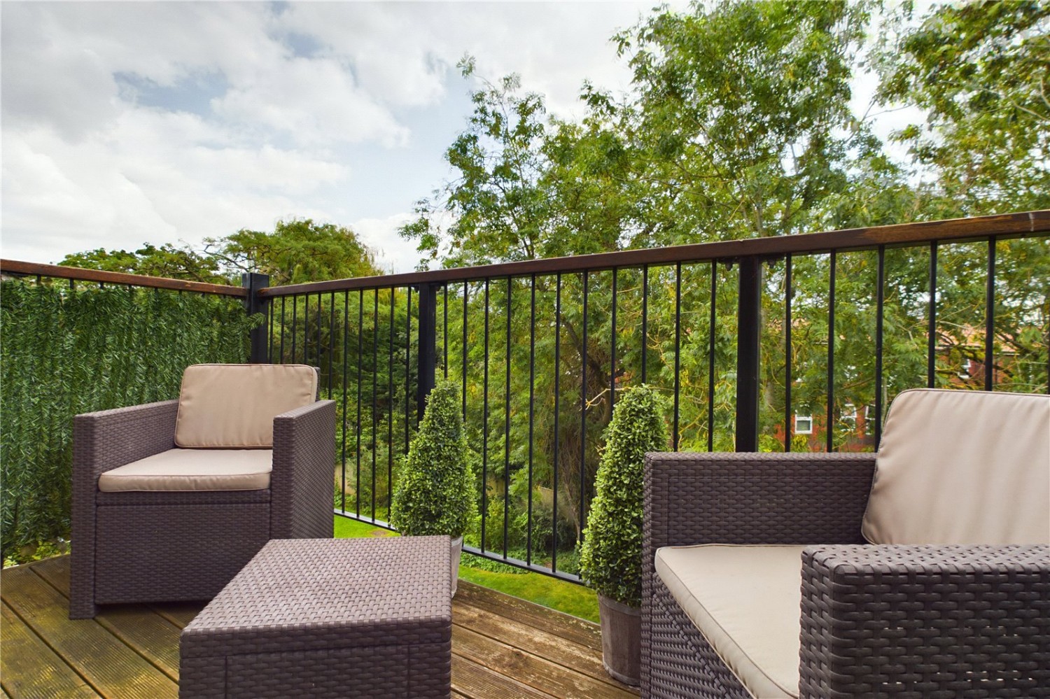 Theale, Reading, Berkshire