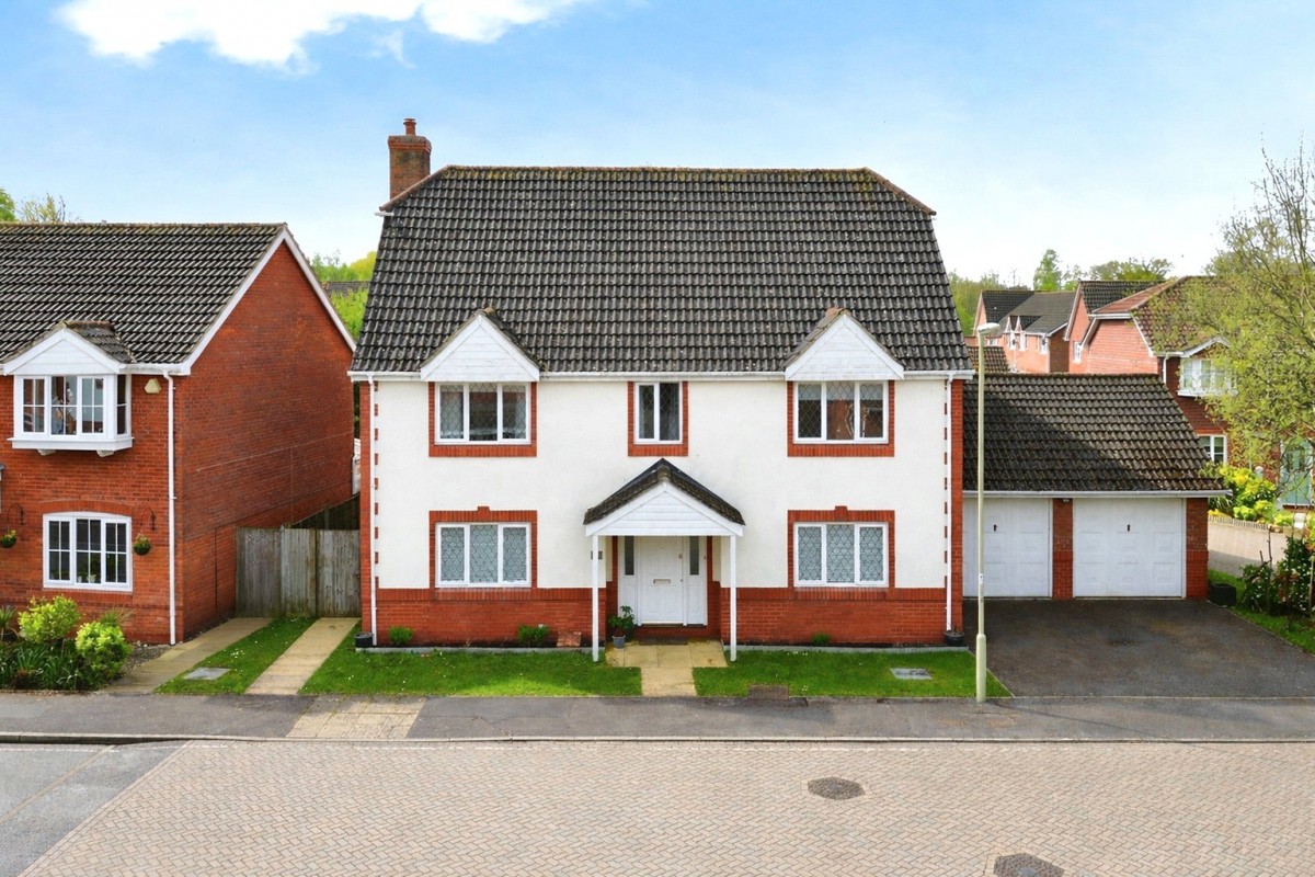 Bramley, Tadley, Hampshire