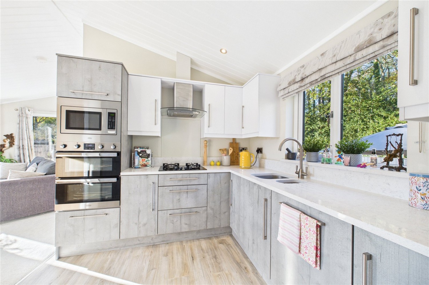 Ravenswing Park, Aldermaston, Reading