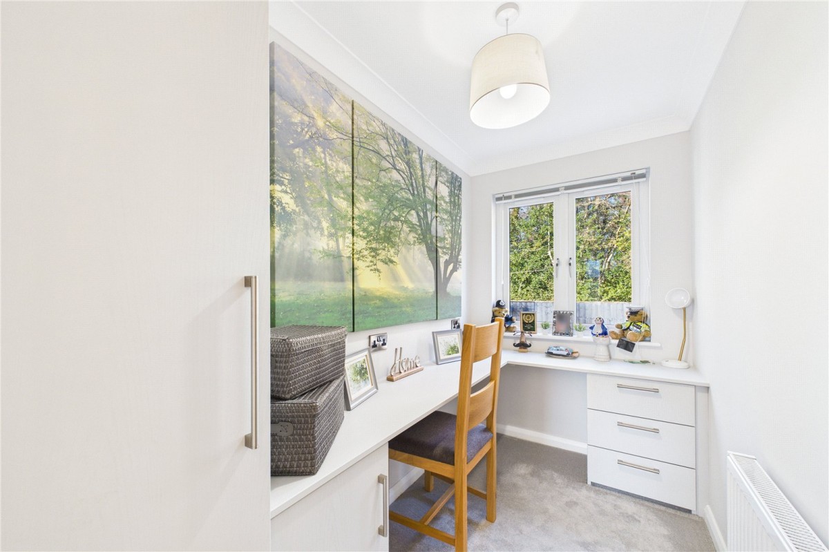 Ravenswing Park, Aldermaston, Reading