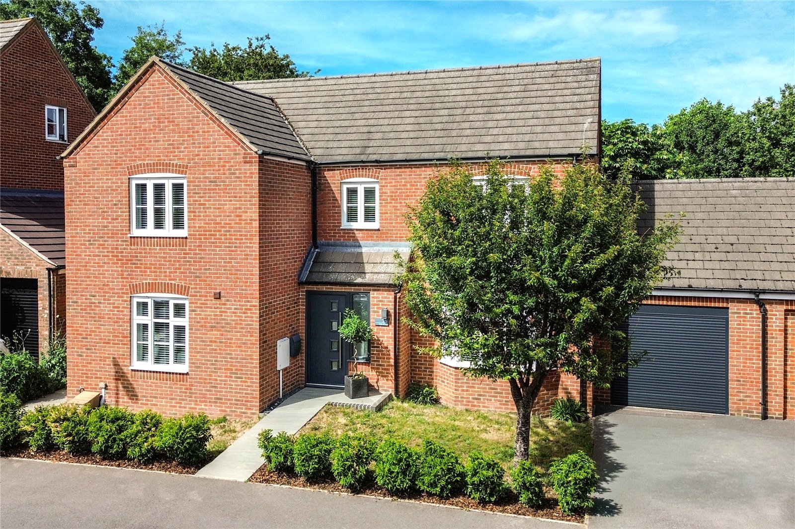 4 bedroom House for sale in Bramley, Tadley, Hampshire