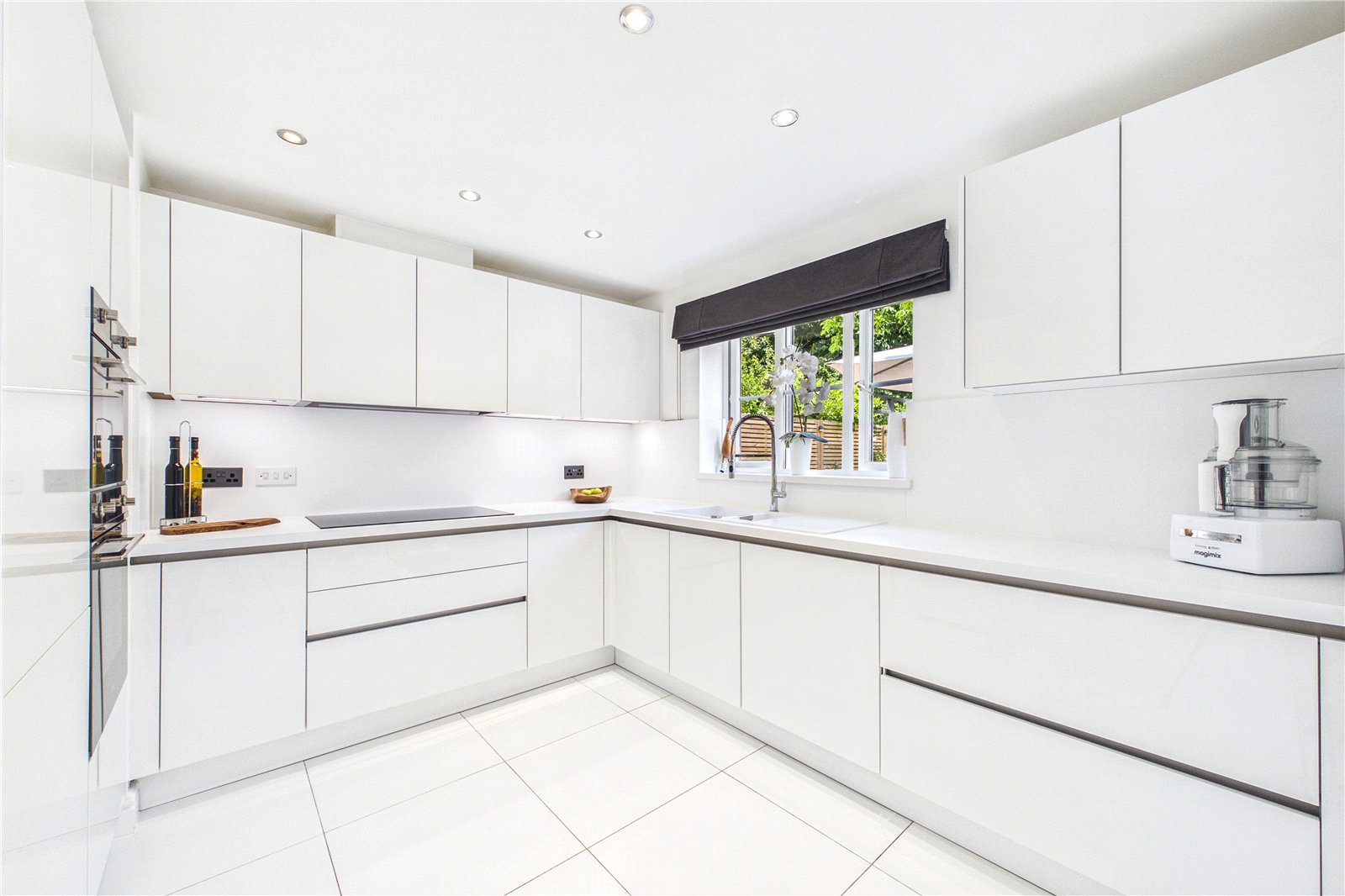 4 bedroom House for sale in Bramley, Tadley, Hampshire