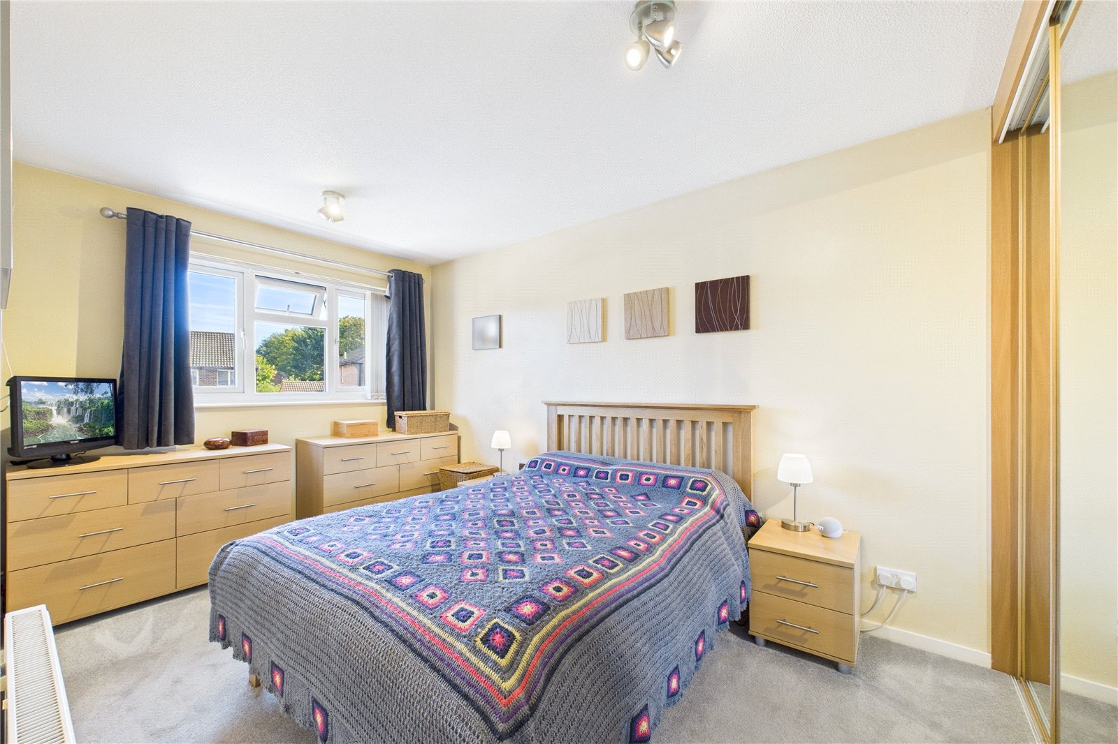 4 bedroom House for sale in Tadley, Hampshire