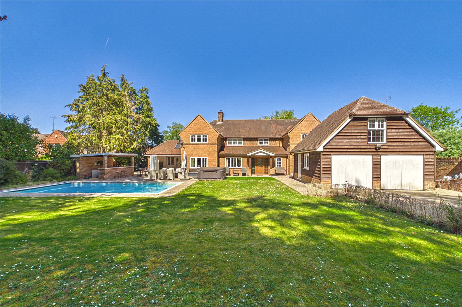 4 bedroom House for sale in Basingstoke, Hampshire