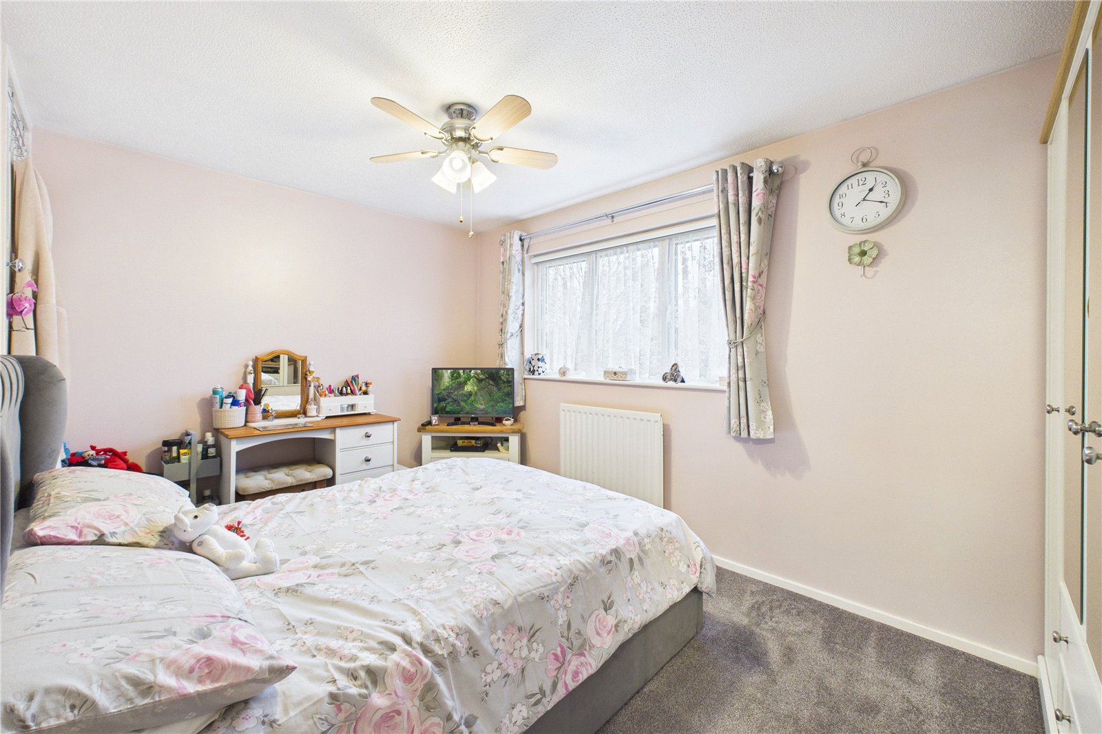2 bedroom House for sale in Tadley, Hampshire