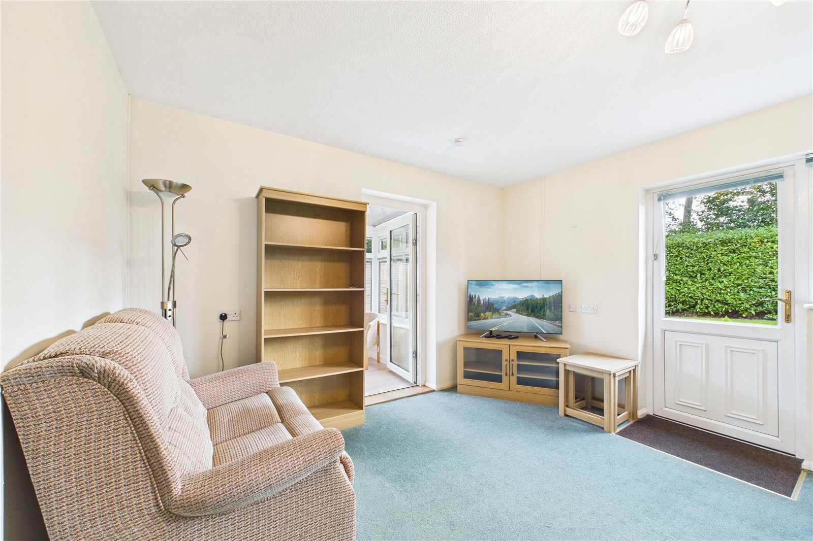 2 bedroom Bungalow for sale in Silchester Road, Pamber Heath, Tadley