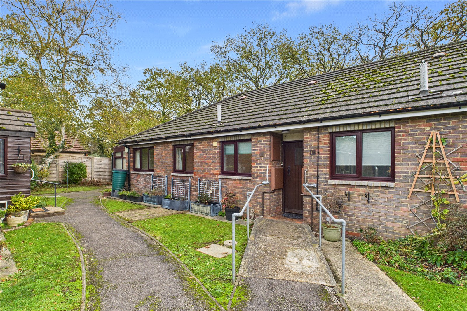 2 bedroom Bungalow for sale in Silchester Road, Pamber Heath, Tadley
