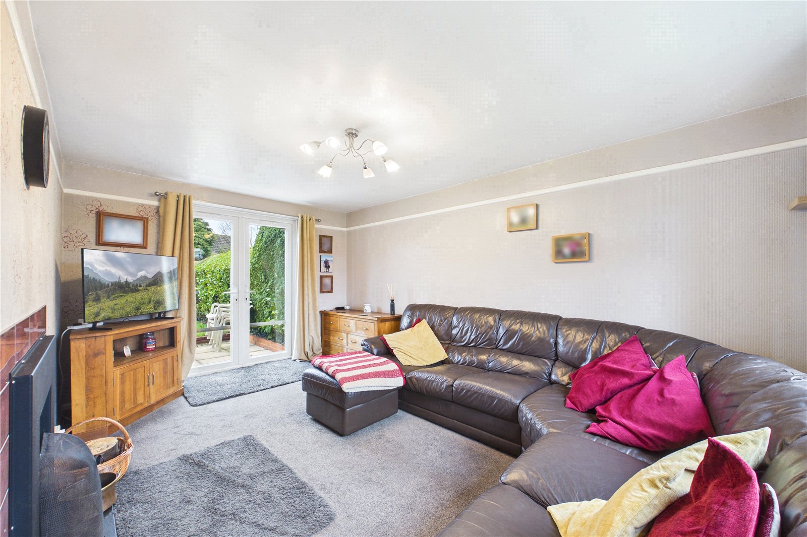 3 bedroom House for sale in Tadley, Hampshire