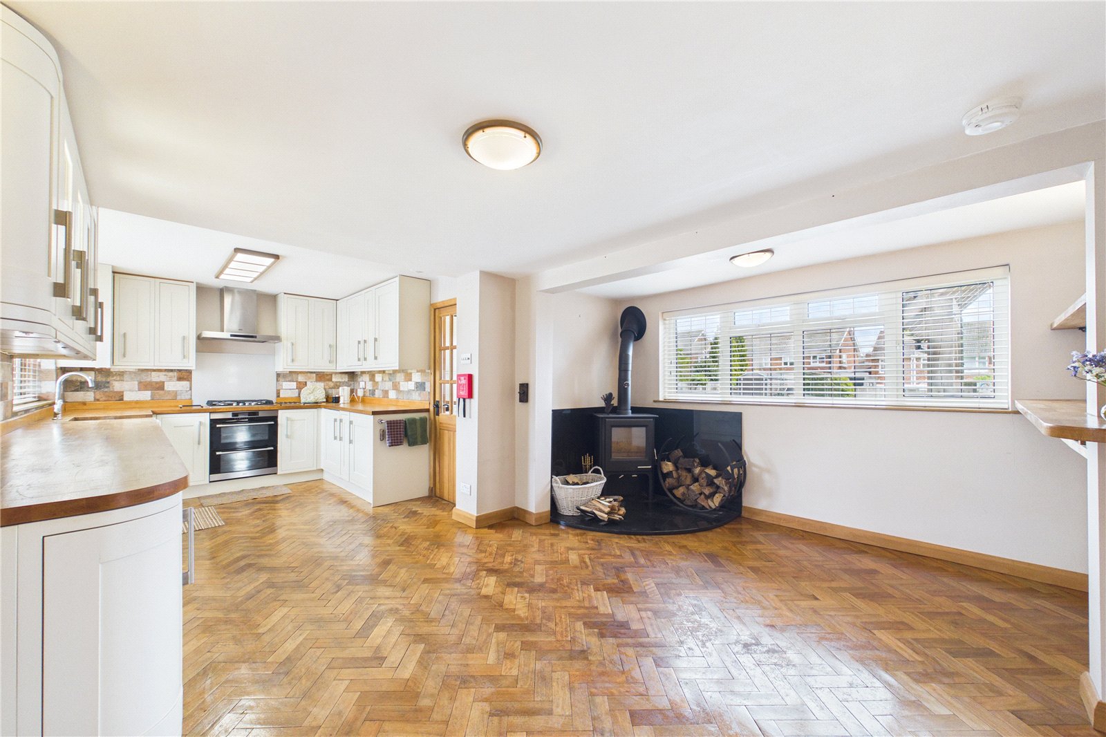 4 bedroom House for sale in Tadley, Hampshire