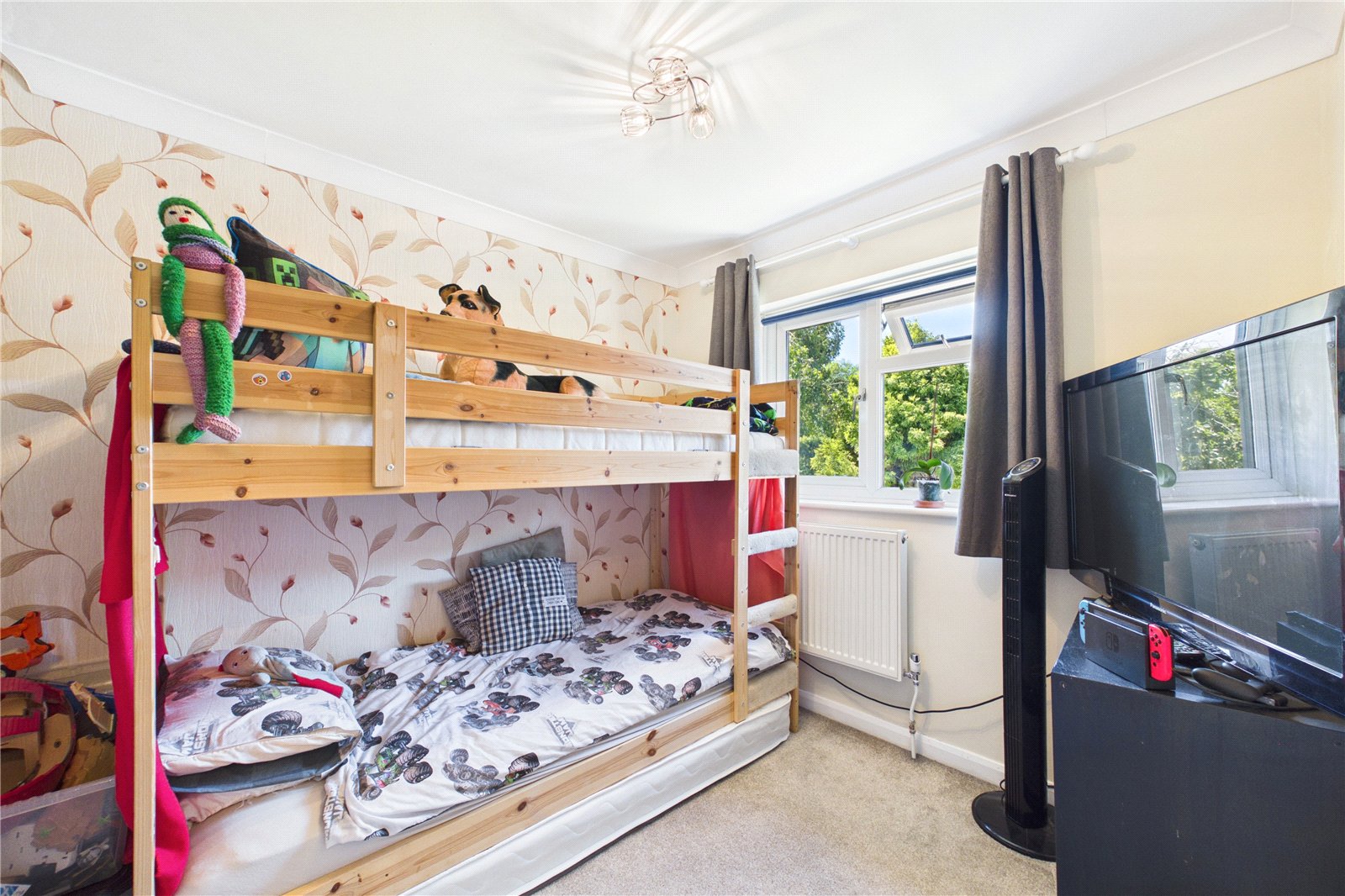 3 bedroom House for sale in Bramley, Tadley, Hampshire
