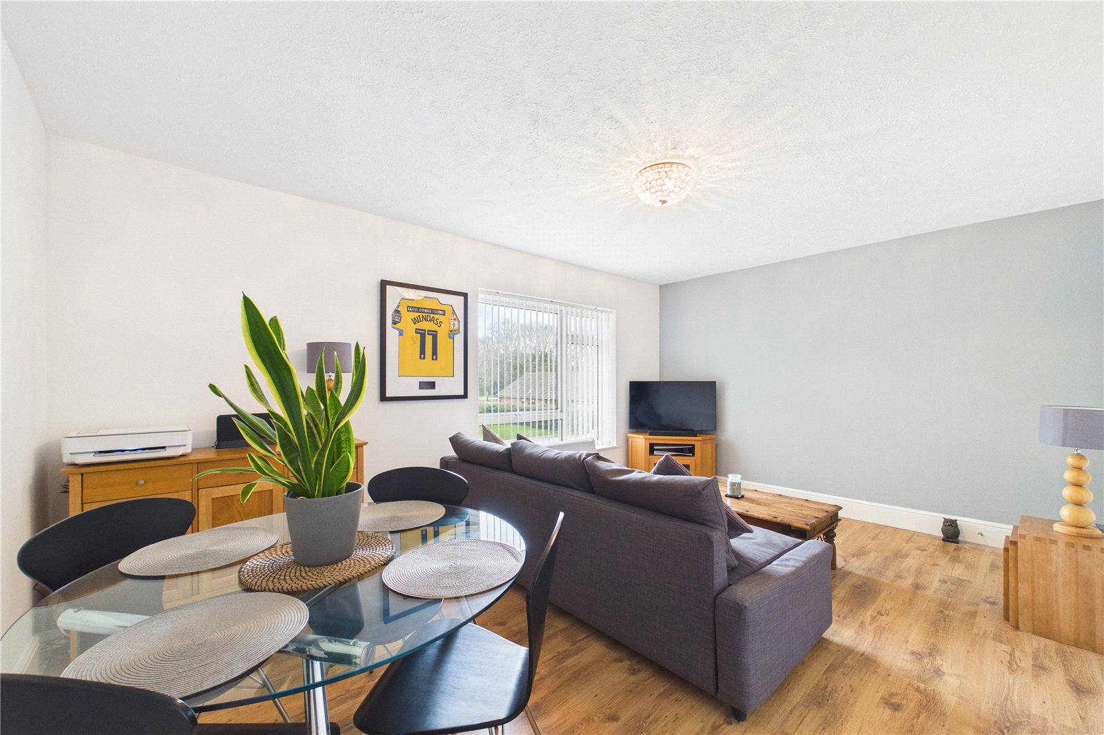 2 bedroom Flat for sale in Tadley, Hampshire