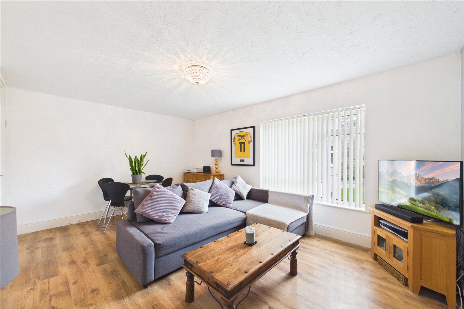 2 bedroom Flat for sale in Tadley, Hampshire