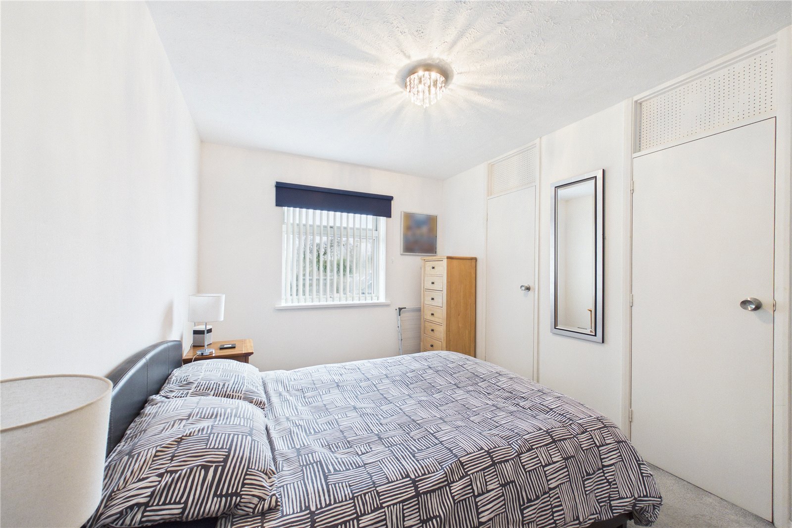 2 bedroom Flat for sale in Tadley, Hampshire