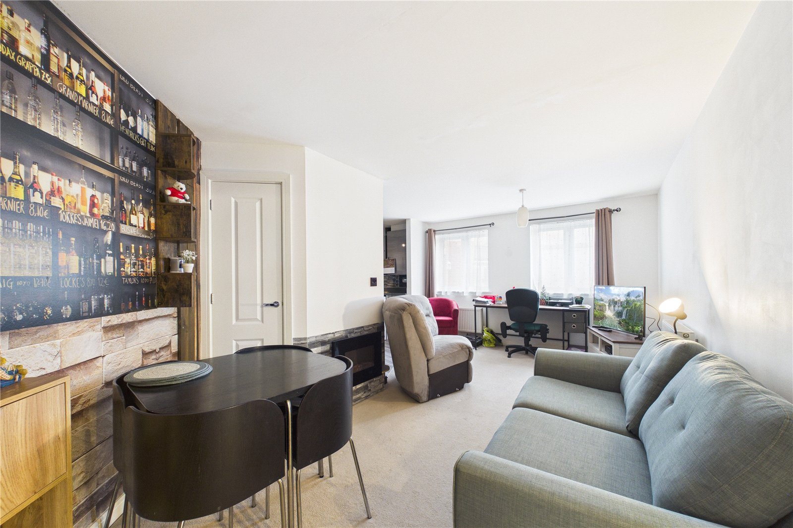 2 bedroom Flat for sale in Tadley, Hampshire