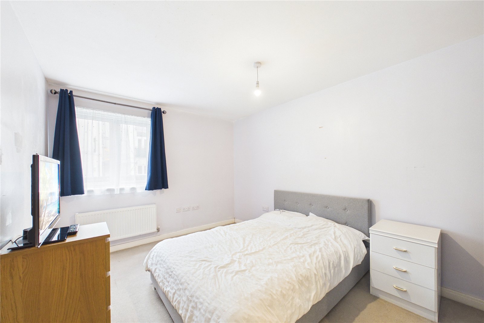 2 bedroom Flat for sale in Tadley, Hampshire