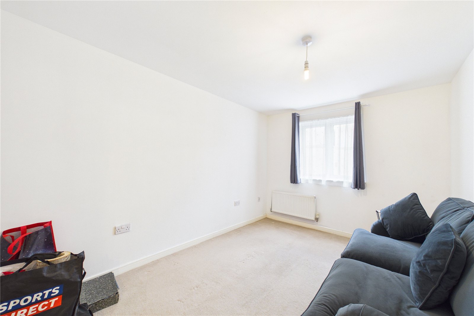 2 bedroom Flat for sale in Tadley, Hampshire
