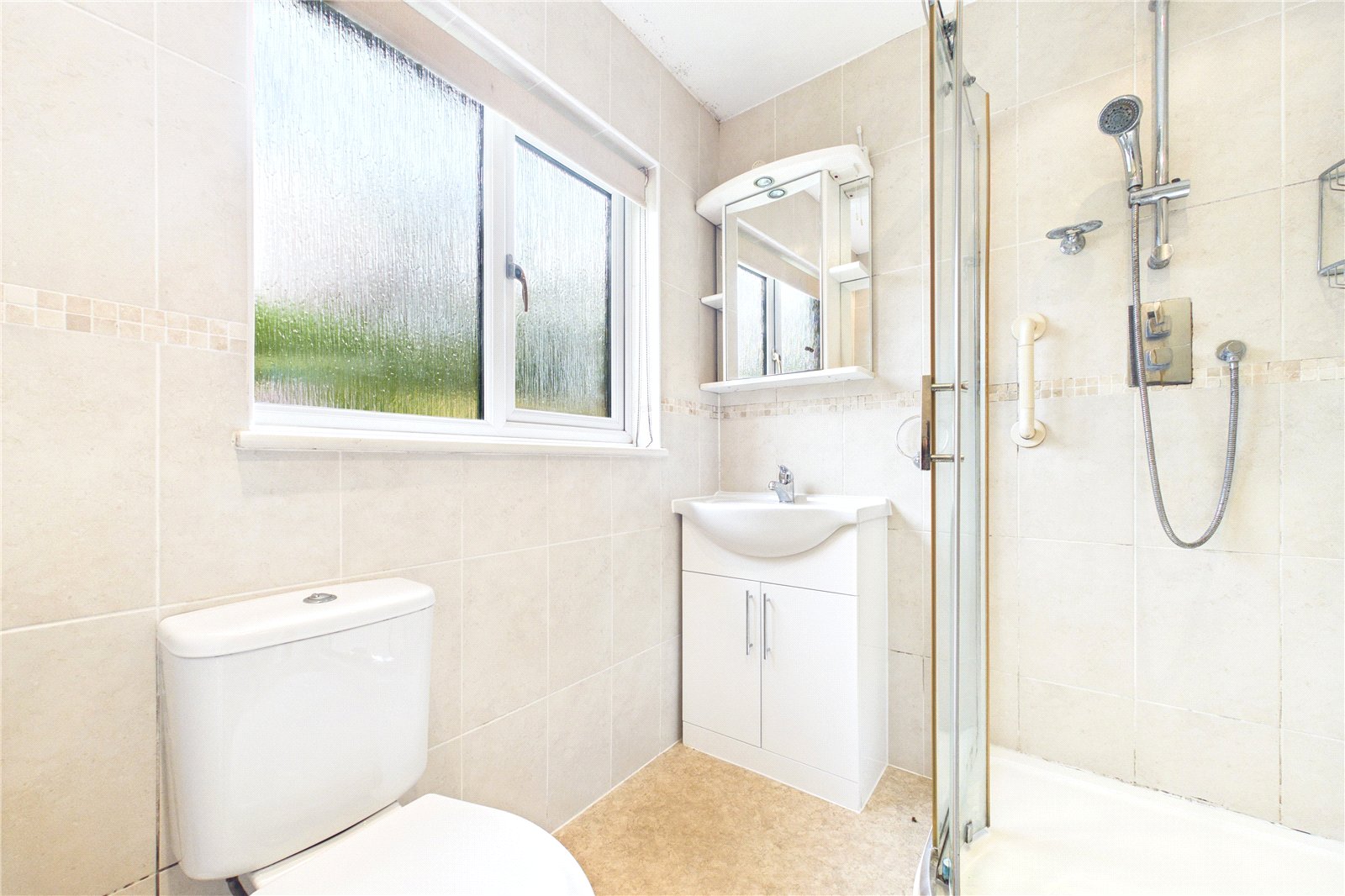 2 bedroom Bungalow for sale in Silchester Road, Pamber Heath, Tadley