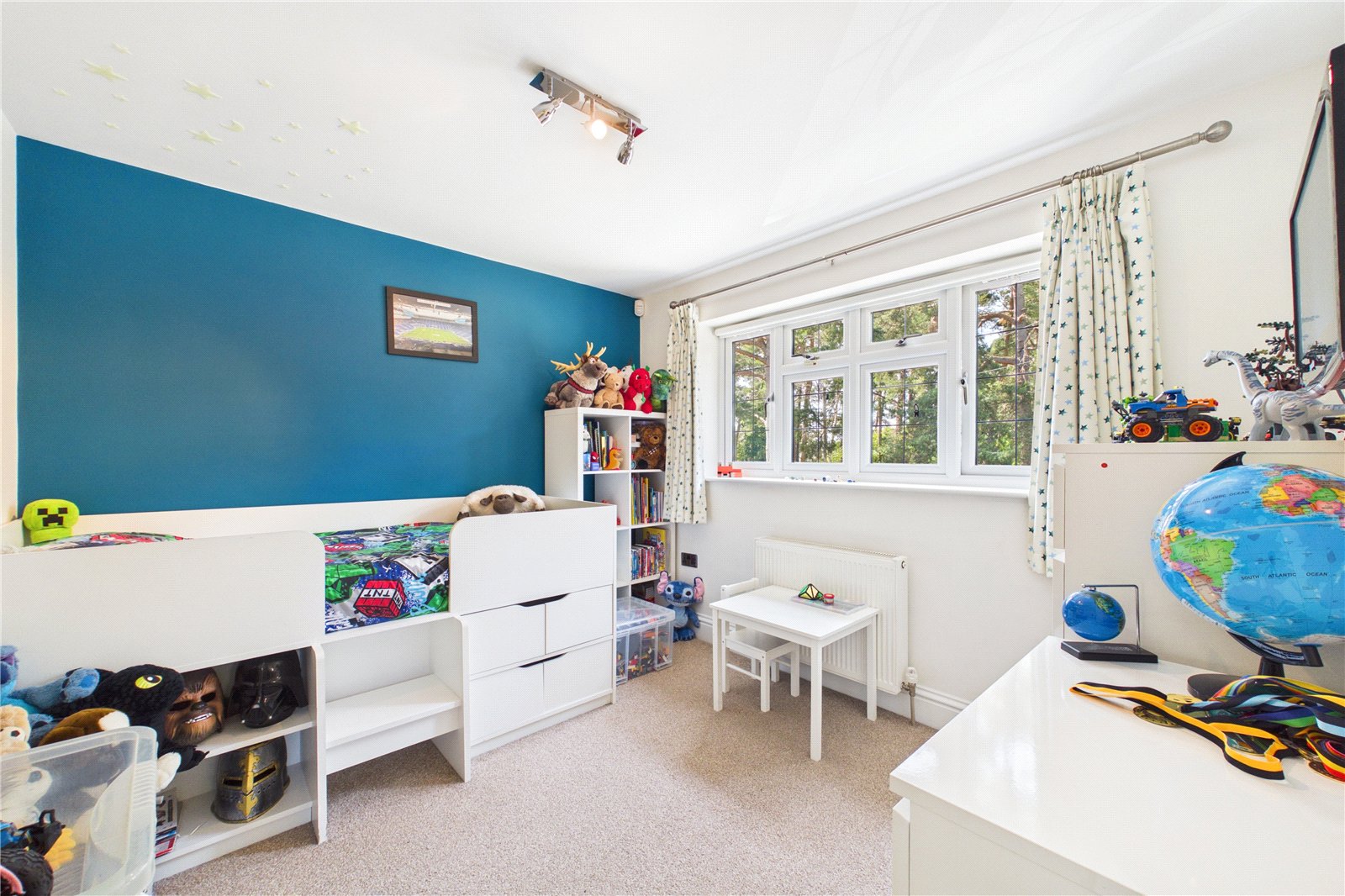 4 bedroom House for sale in Tadley, Hampshire