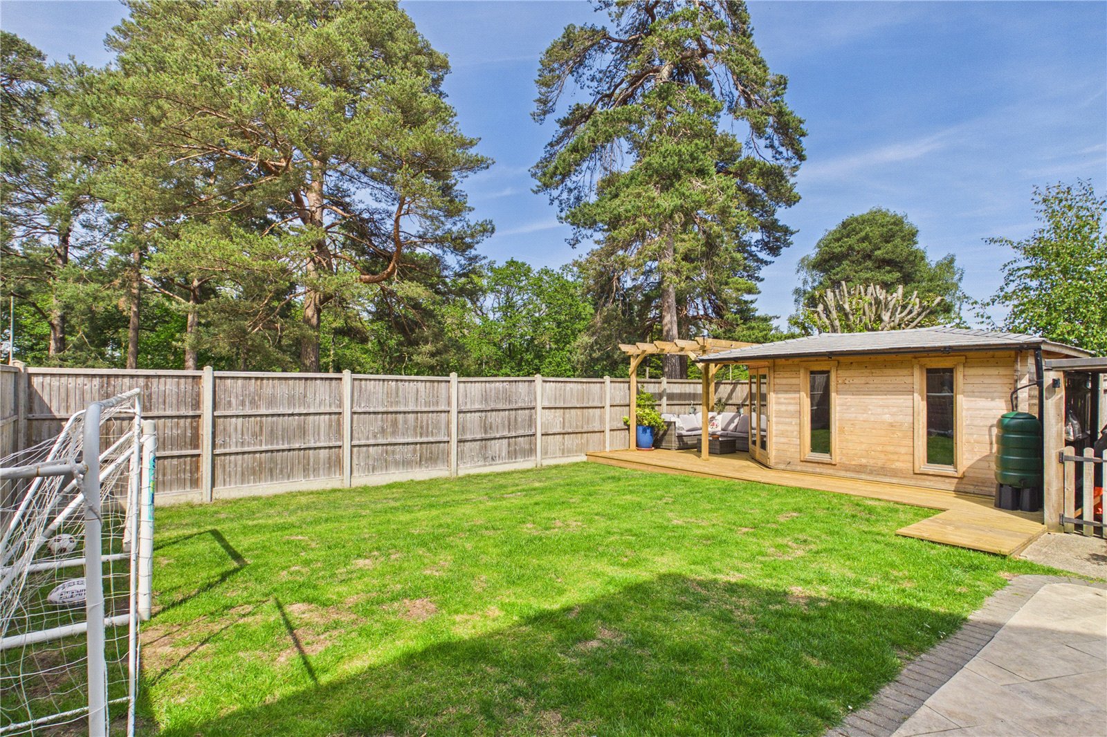 4 bedroom House for sale in Tadley, Hampshire