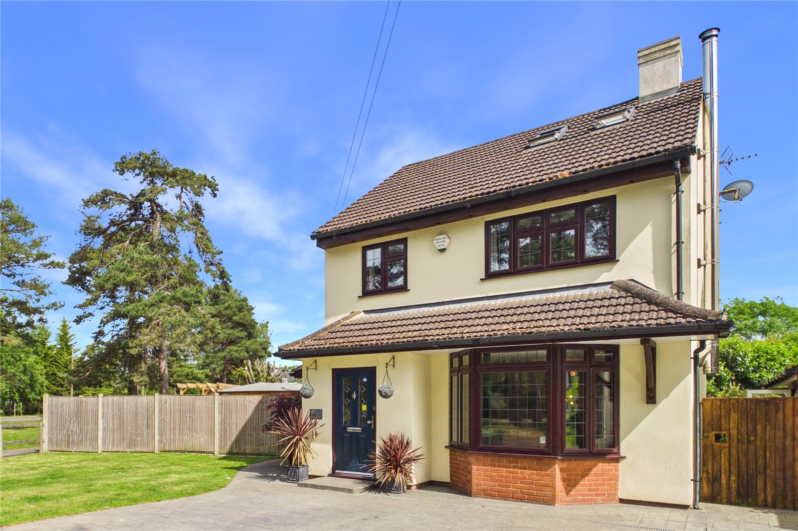 4 bedroom House for sale in Tadley, Hampshire