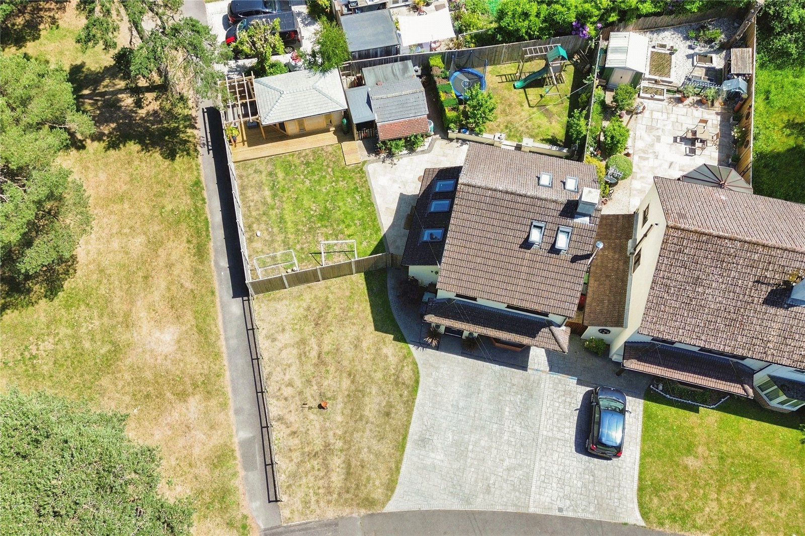 4 bedroom House for sale in Tadley, Hampshire