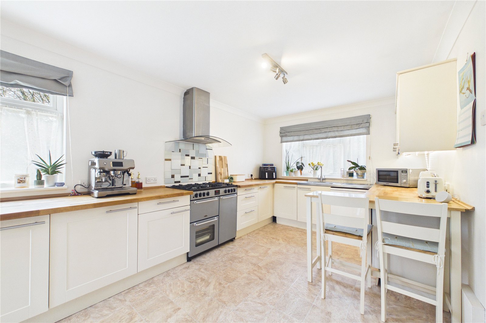 4 bedroom House for sale in Tadley, Hampshire