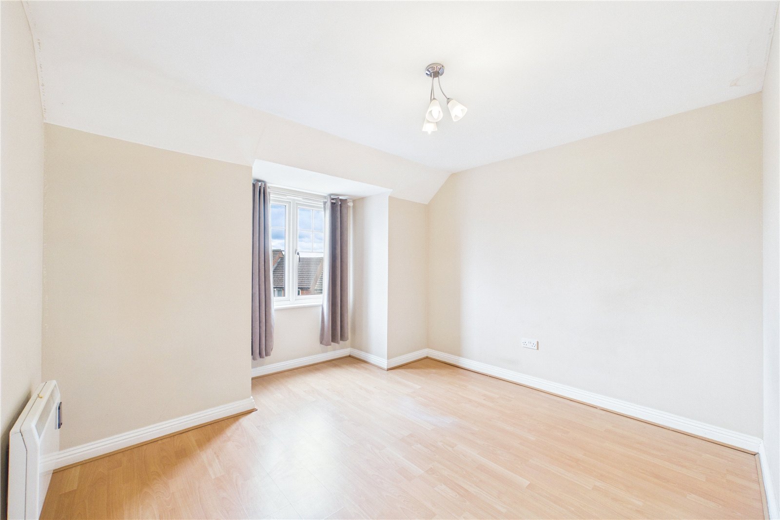 2 bedroom Flat for sale in Tadley, Berkshire