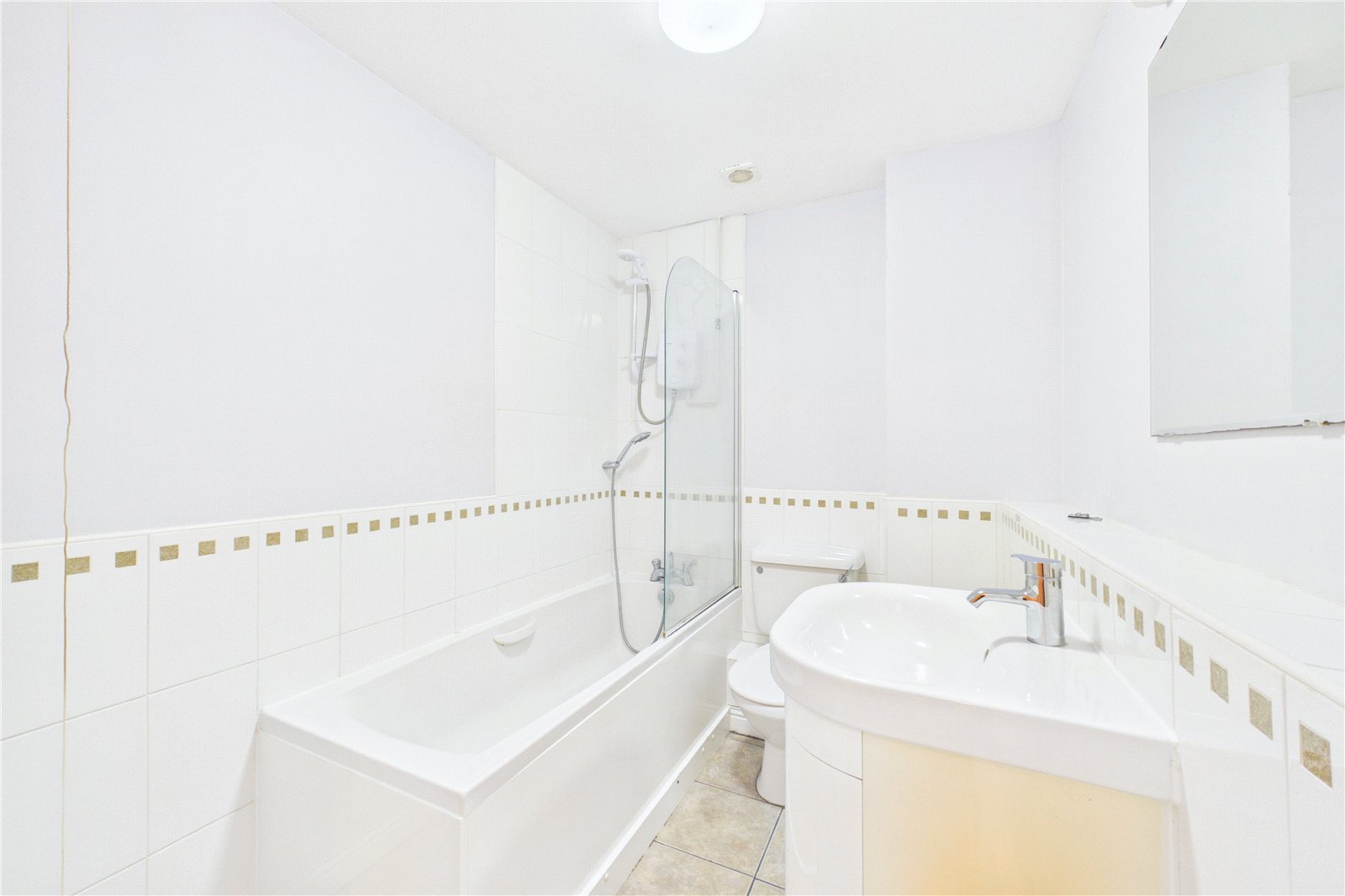 2 bedroom Flat for sale in Tadley, Berkshire