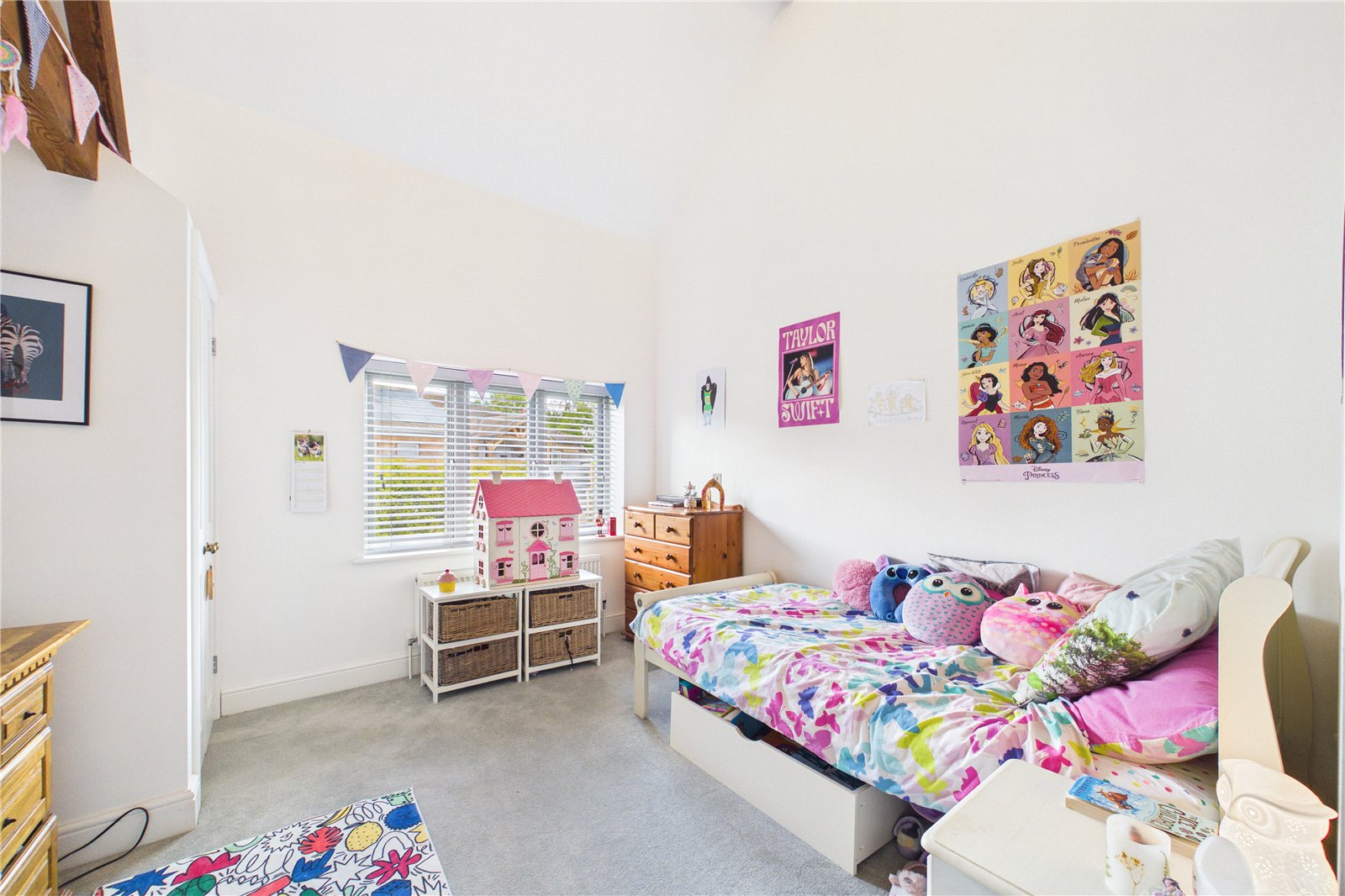 3 bedroom Bungalow for sale in Brimpton Common, Reading, Berkshire