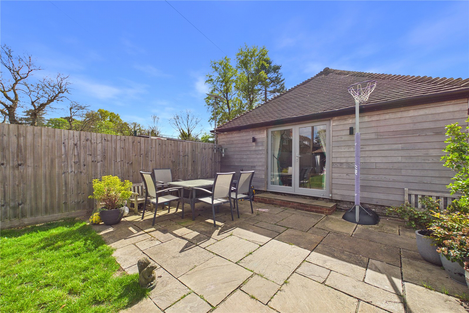 3 bedroom Bungalow for sale in Brimpton Common, Reading, Berkshire