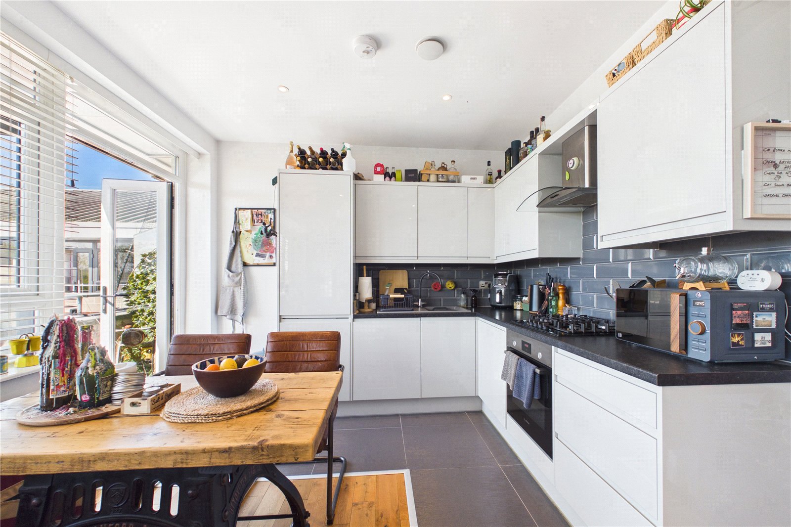 2 bedroom Flat for sale in Hampshire Int Business Park, Chineham, Basingstoke