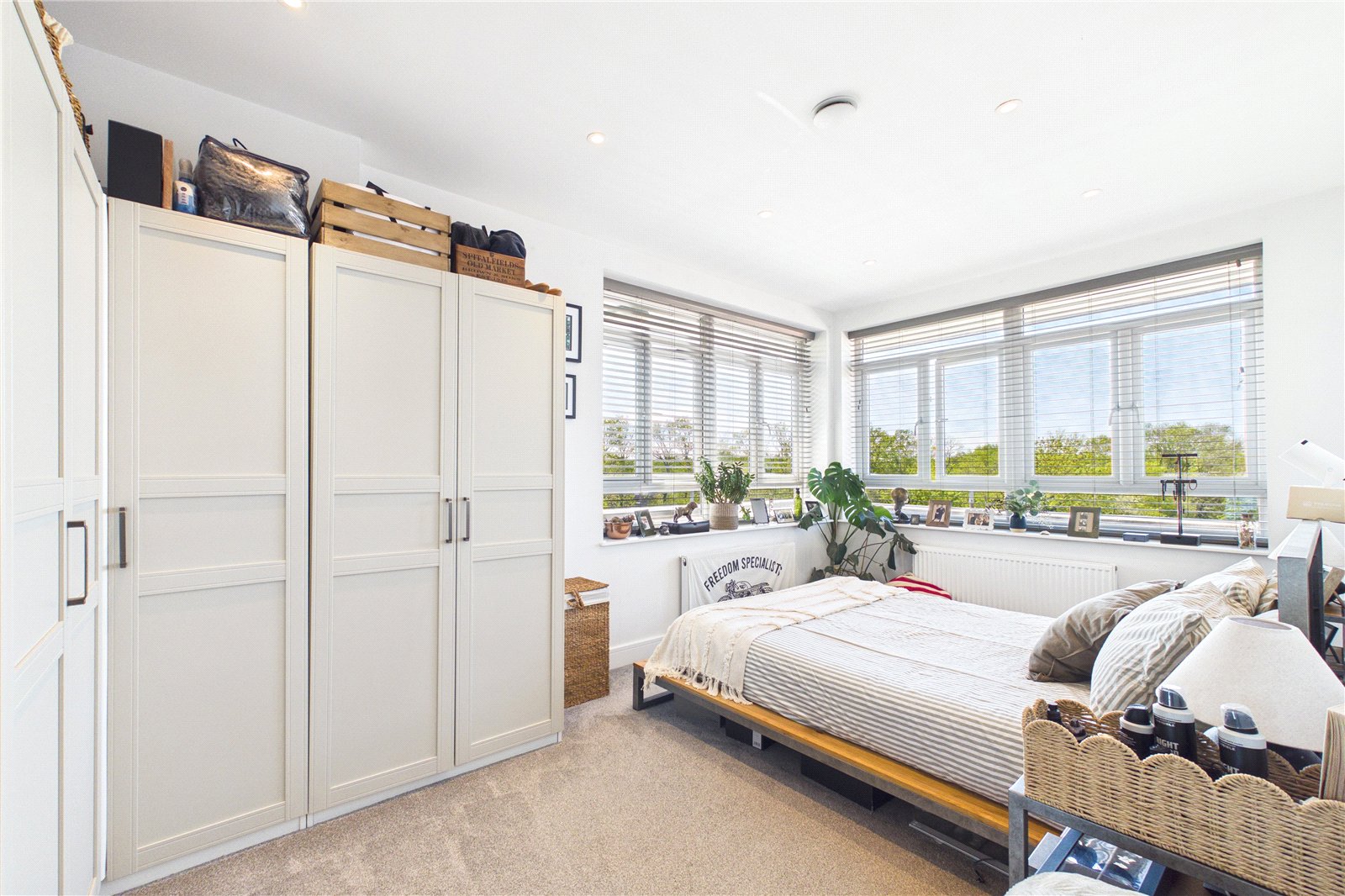 2 bedroom Flat for sale in Hampshire Int Business Park, Chineham, Basingstoke