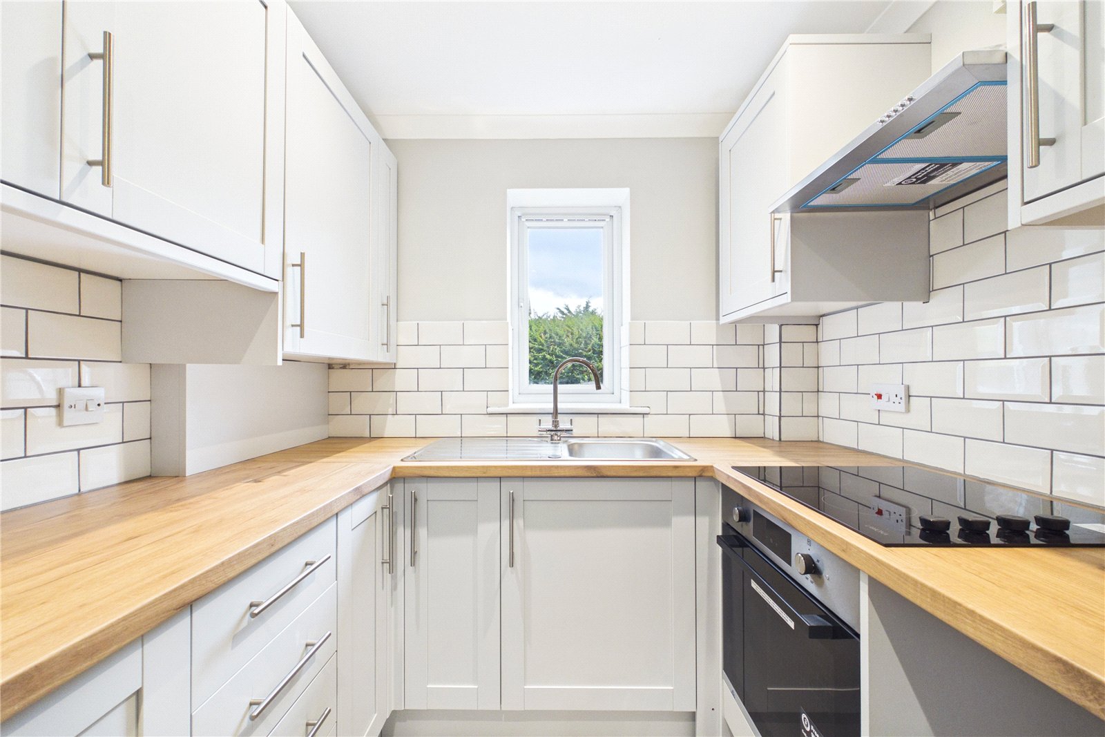 2 bedroom Flat for sale in Baughurst, Tadley, Hampshire
