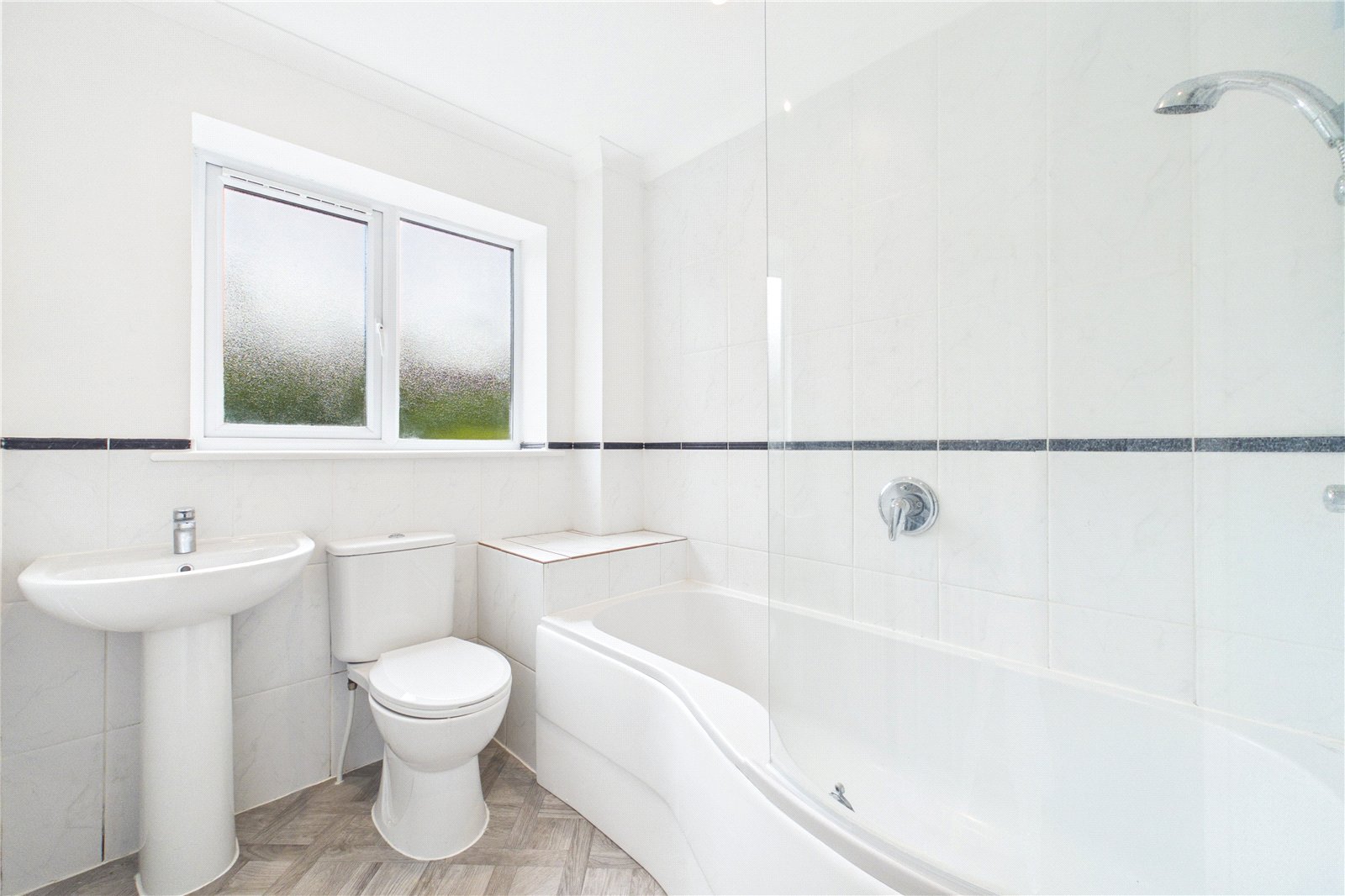 2 bedroom Flat for sale in Baughurst, Tadley, Hampshire