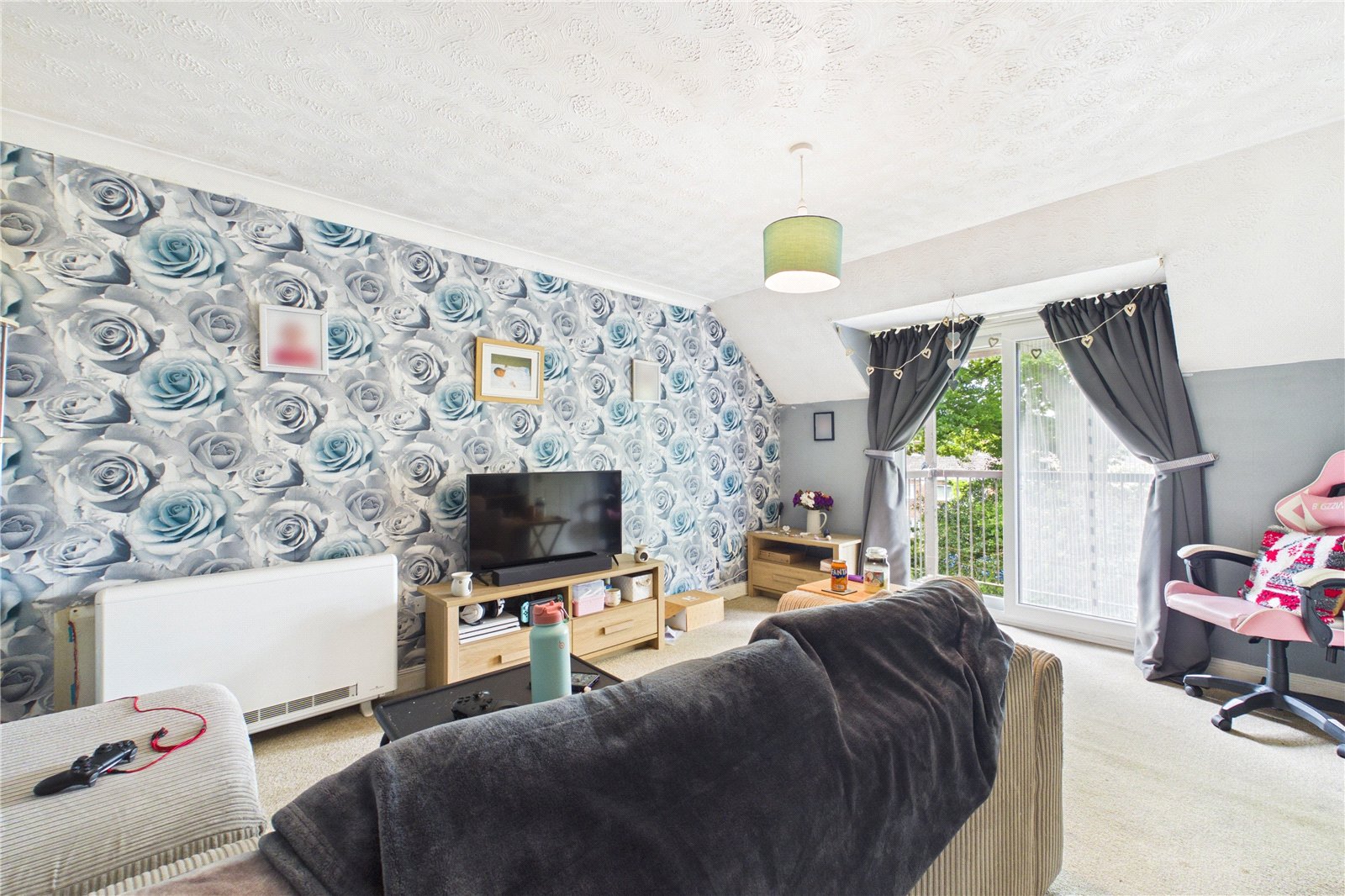 2 bedroom Flat for sale in Tadley, Hampshire