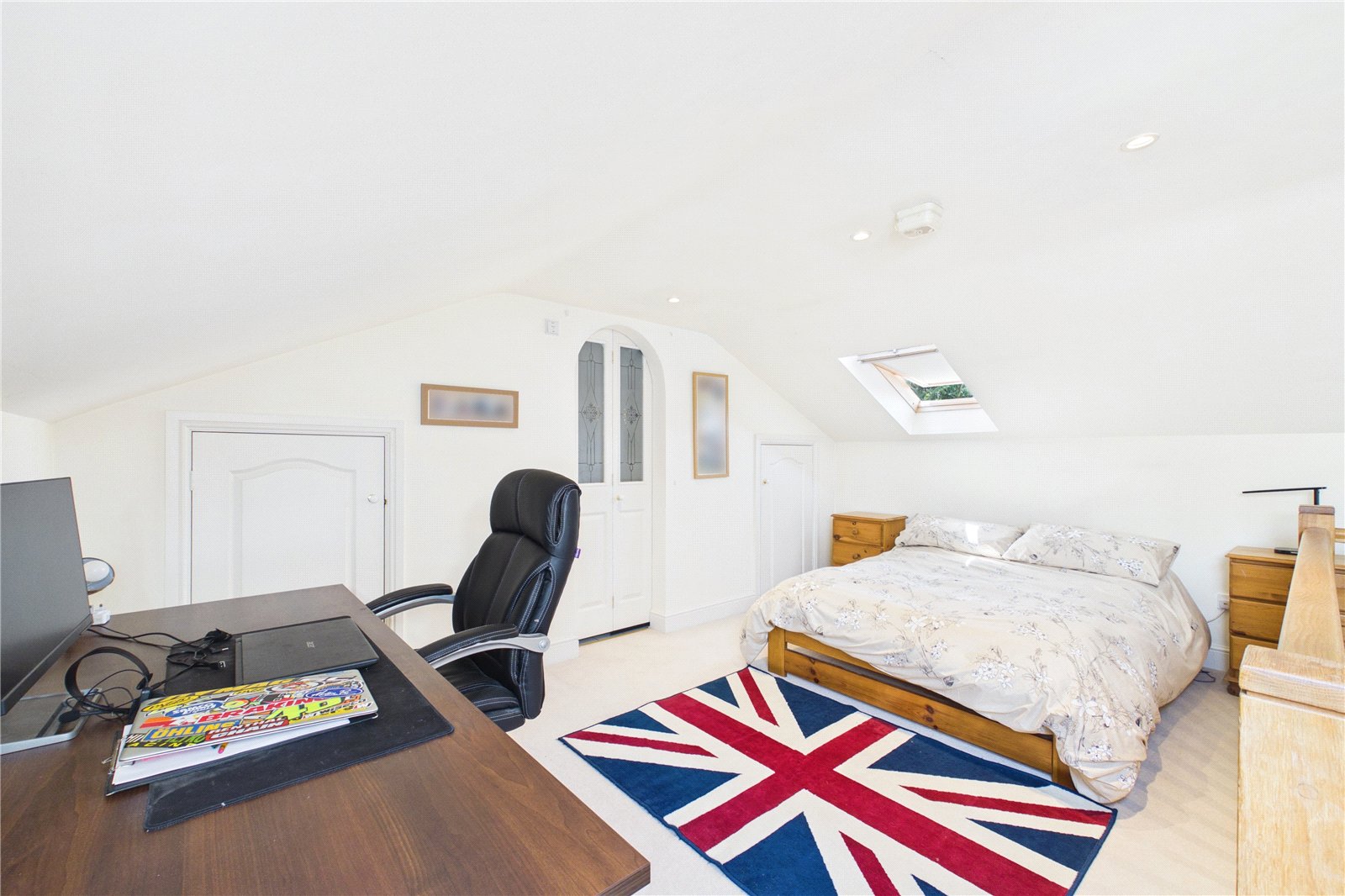 4 bedroom Bungalow for sale in Pamber Green, Tadley, Hampshire