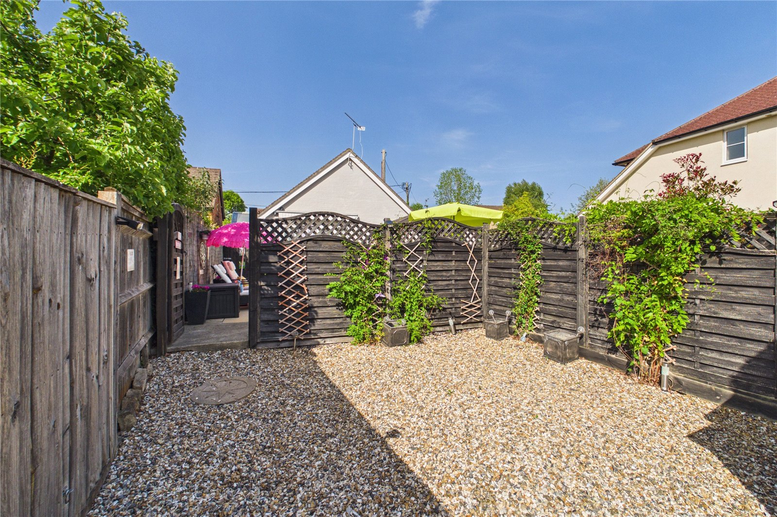 2 bedroom Bungalow for sale in Tadley, Hampshire