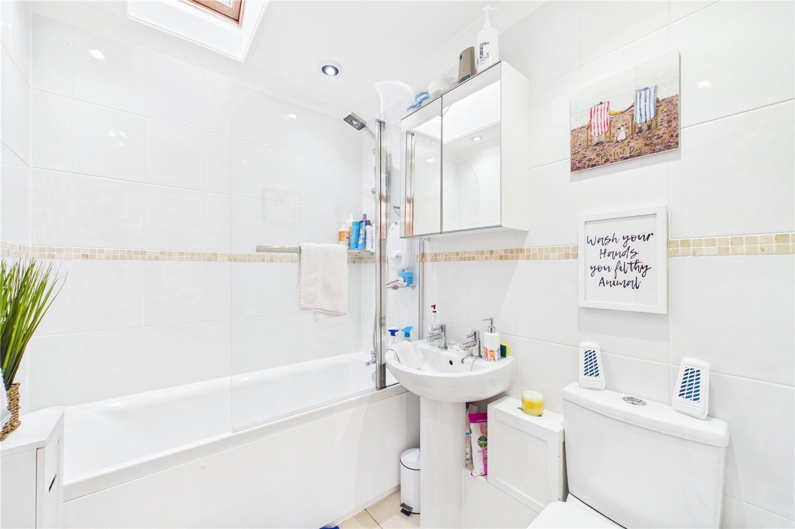2 bedroom Bungalow for sale in Tadley, Hampshire