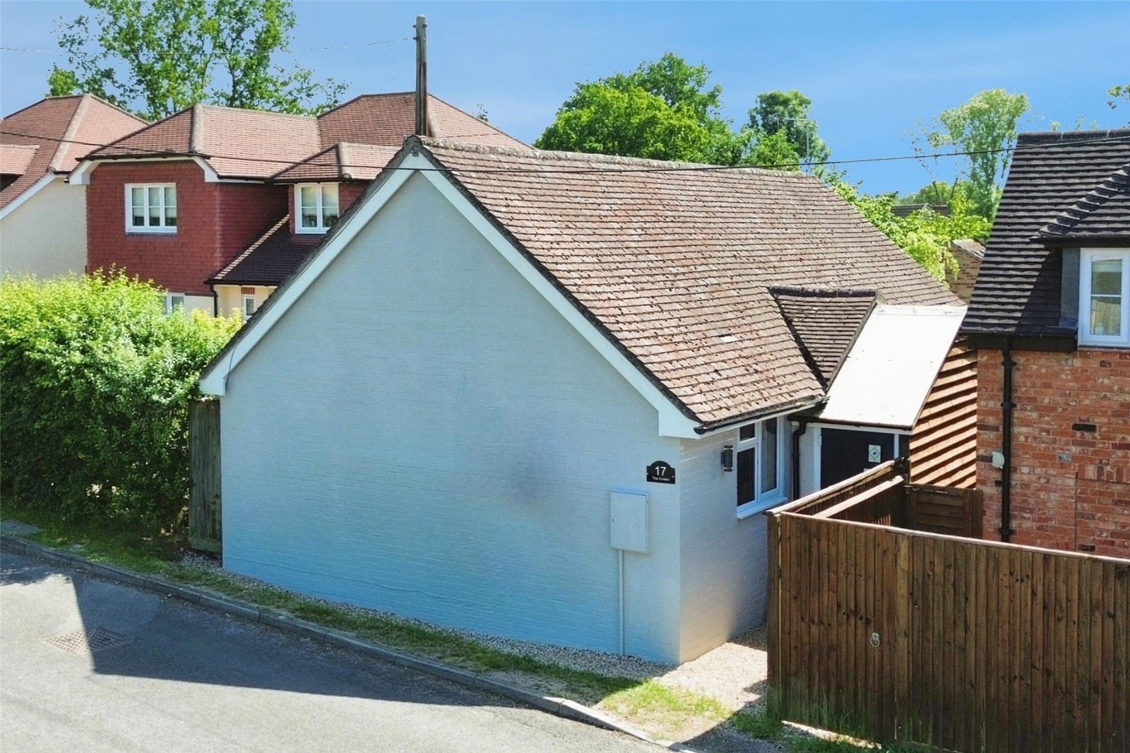 2 bedroom Bungalow for sale in Tadley, Hampshire