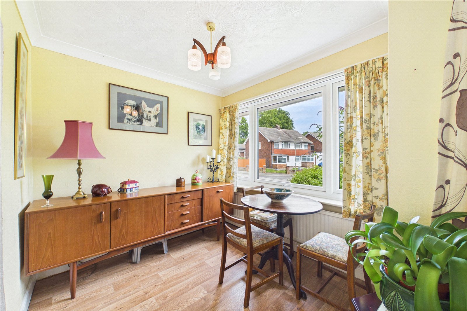 3 bedroom Bungalow for sale in Tadley, Hampshire
