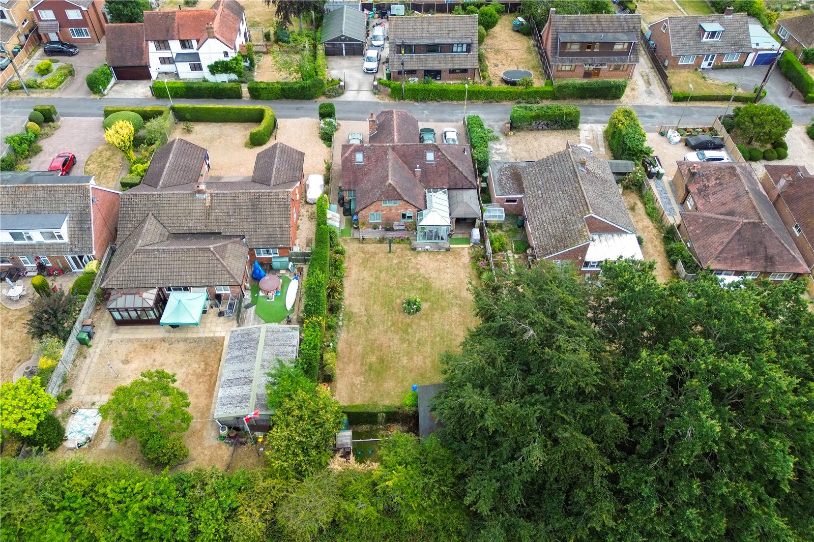 3 bedroom Bungalow for sale in Tadley, Hampshire