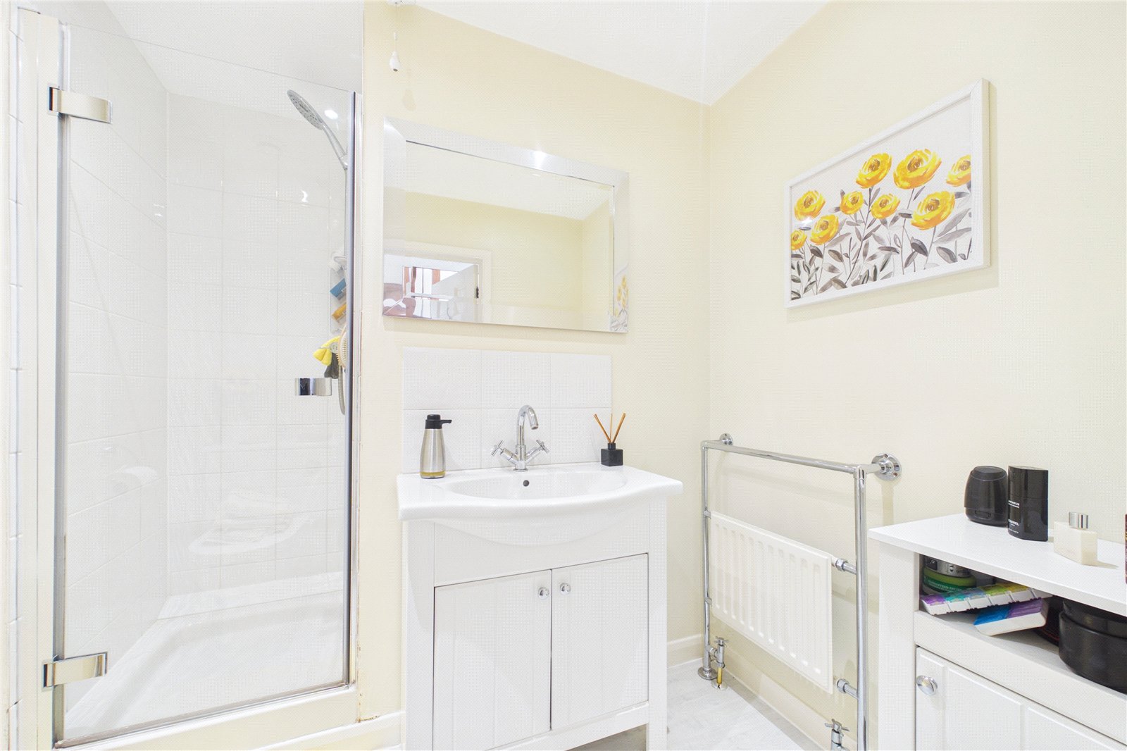 3 bedroom Bungalow for sale in Tadley, Hampshire