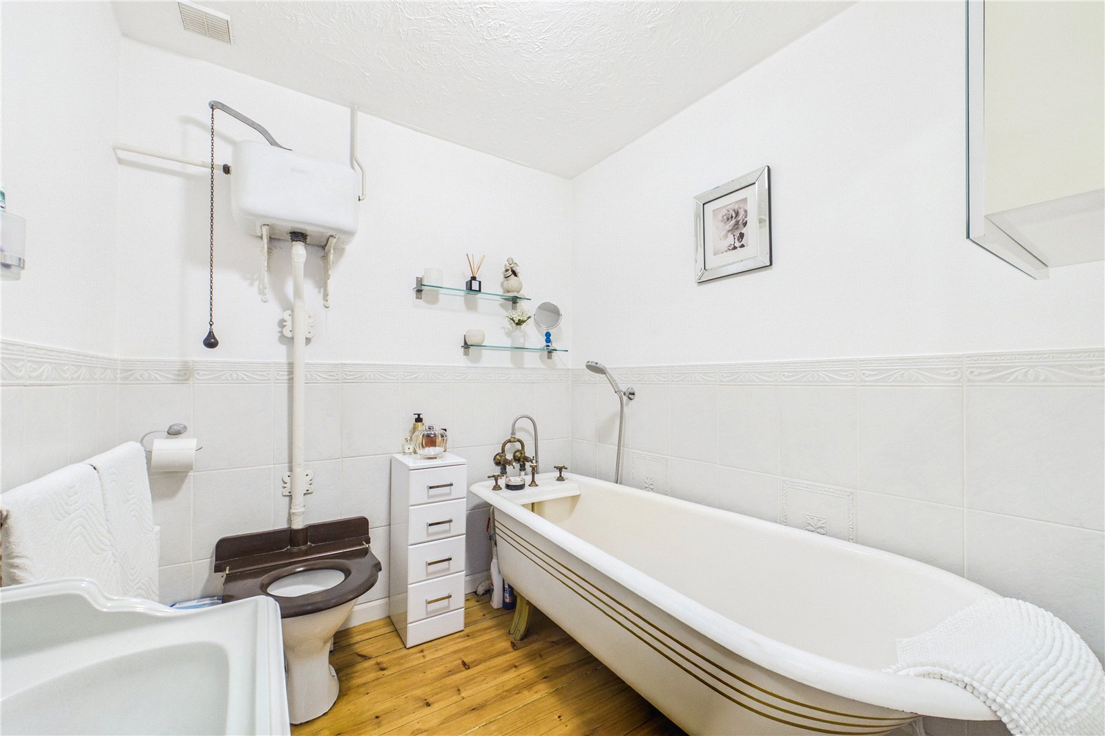3 bedroom Bungalow for sale in Tadley, Hampshire