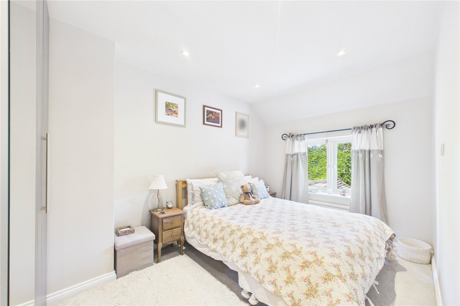 2 bedroom House for sale in Tadley, Hampshire